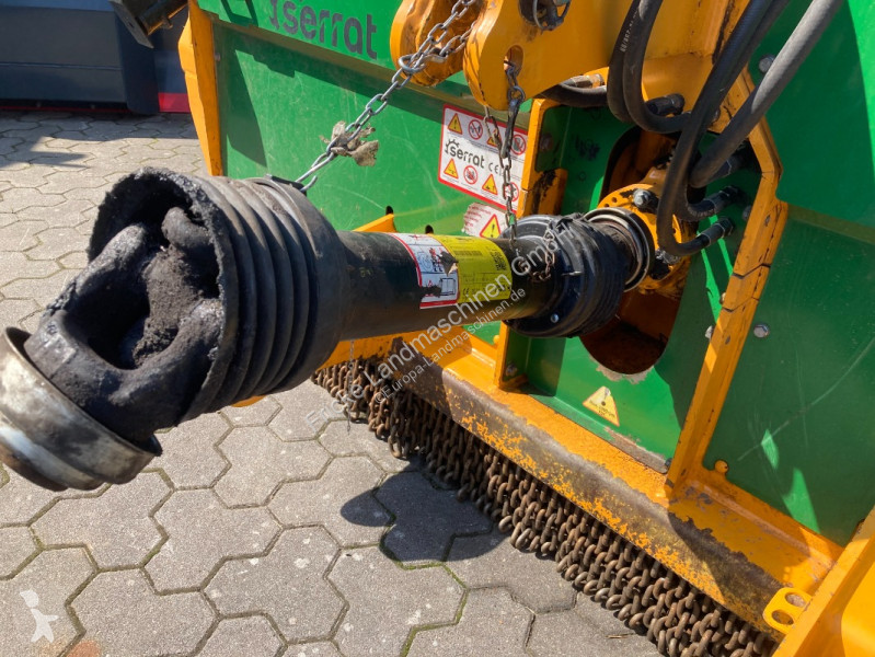 Fenaison Serrat FX-5 T-2500 Forstmulcher