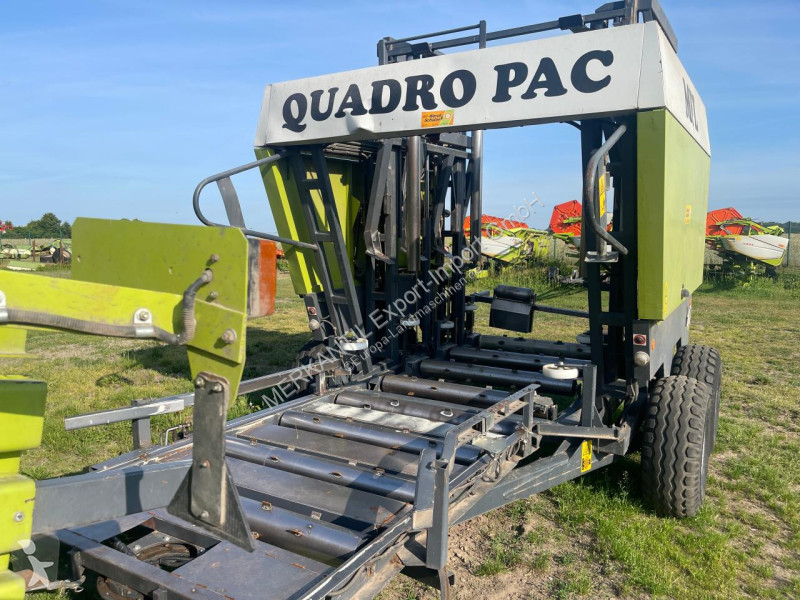 Henificación Claas Quadrant 2200 RC mit...