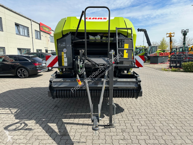 Fenaison Claas Rollant 520 RC