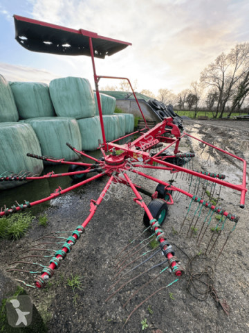 Kverneland Hay rake