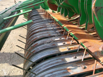 John Deere Round baler