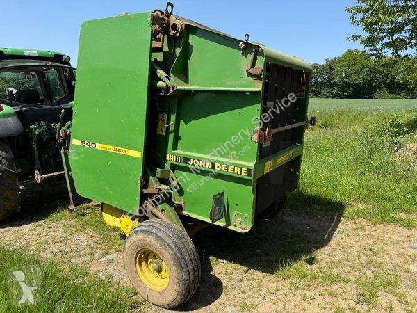 John Deere  540 haymaking
