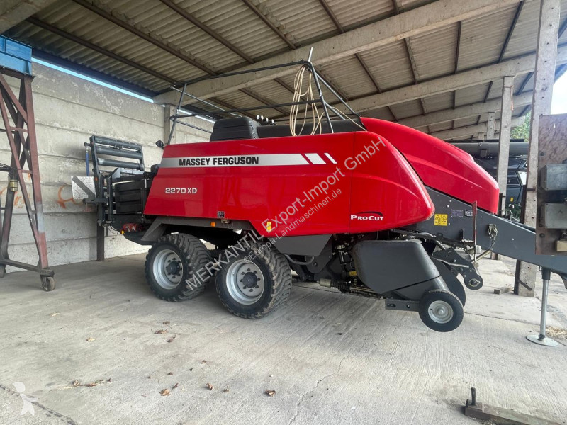 Massey Ferguson  2270 XD TC haymaking