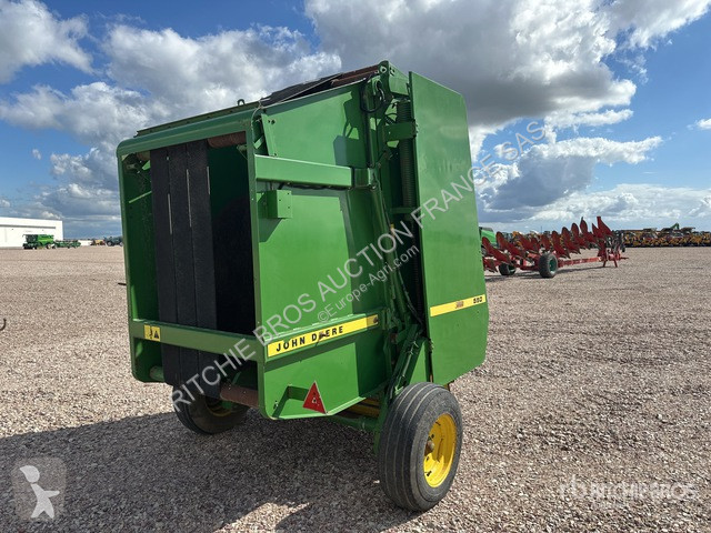Sianokosy John Deere  550