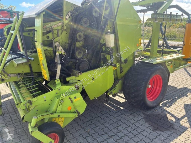 Henificación Claas  Rollant 255 RC Uniwrap