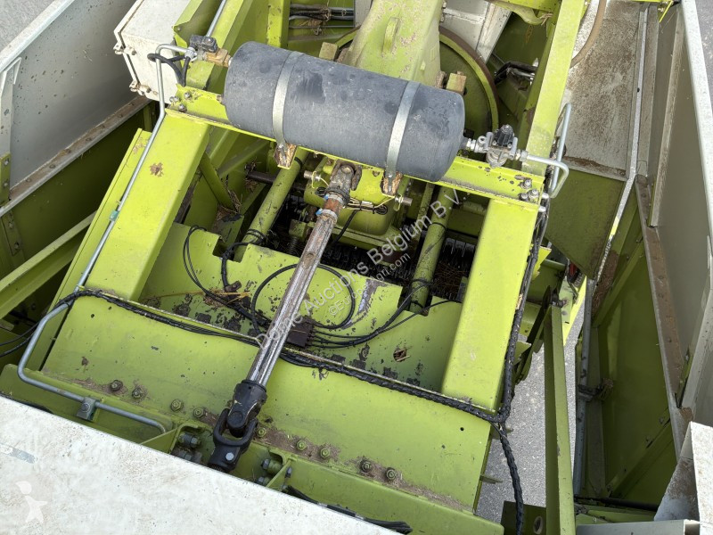 Senoseč Claas Quadrant 2200RC