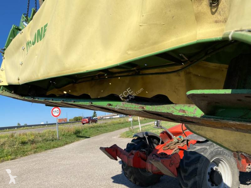Henificación Krone EASY CUT R360 endommagé