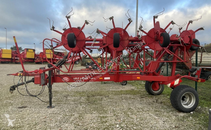 Henificación Lely  Lotus 1020 S