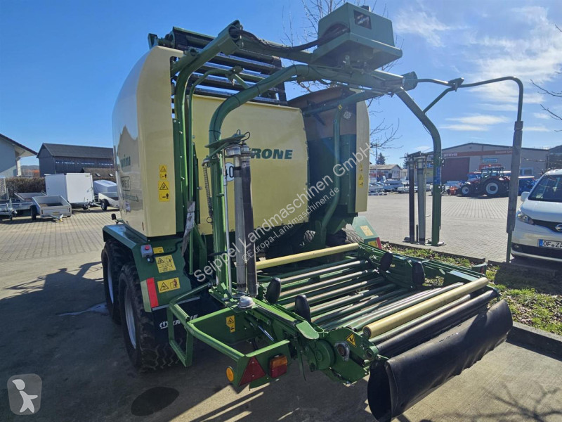 جمع الحشيش Krone  COMPRIMA CF155 XC