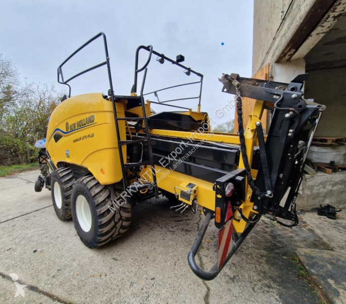 Sianokosy New Holland  BB 1270 RC Plus