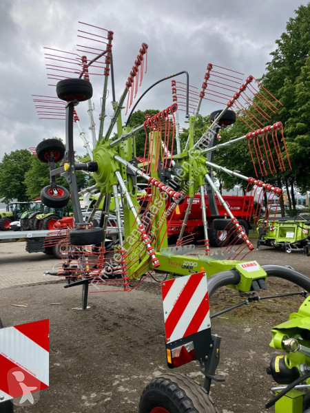 Henificación Claas  Liner 2700 Trend