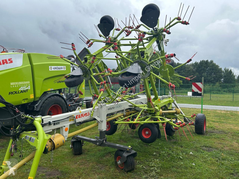 Fenaison Claas  Volto 1300