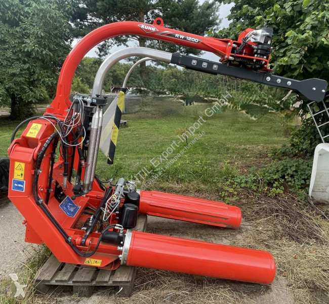 جمع الحشيش Kuhn  RW 1200 C Ballenwickler