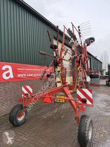 Kuhn GA 7301 haymaking
