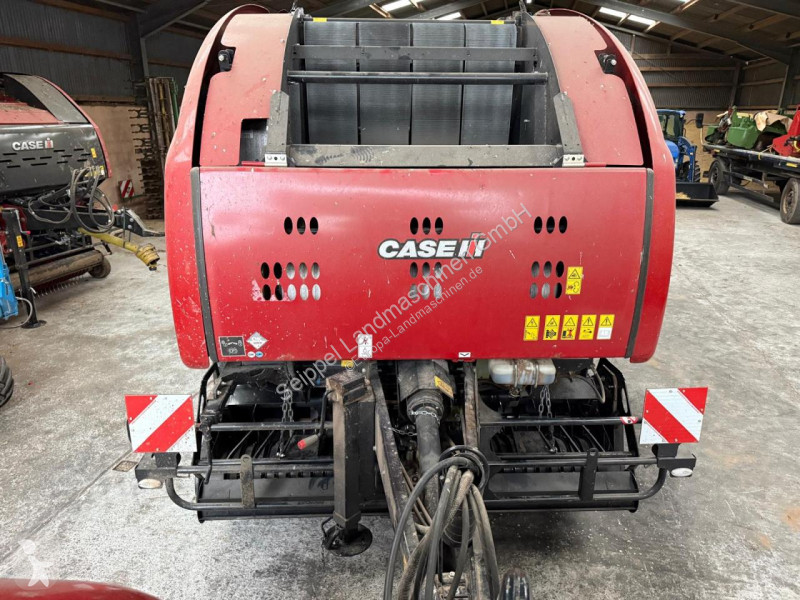 Case  RB 465 VC haymaking