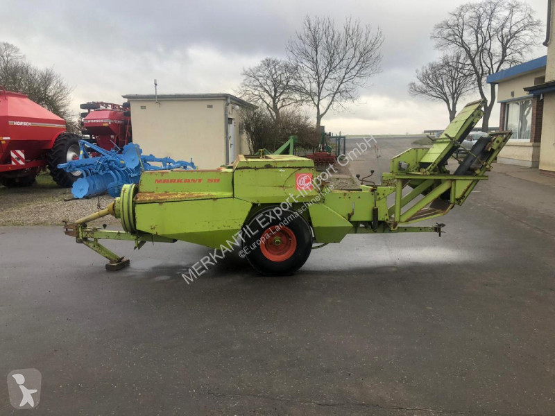 Claas  Markant 50 haymaking