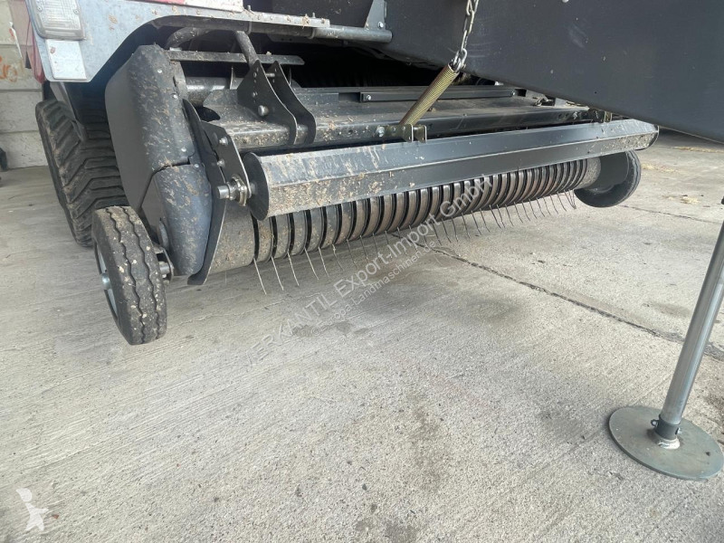 Massey Ferguson  2270 XD TC haymaking