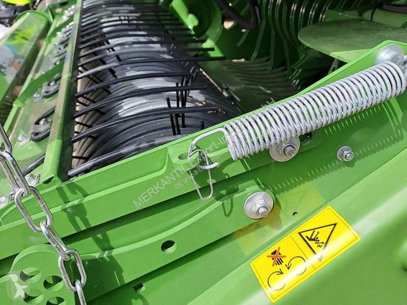 Slåtter Krone  Comprima F155 XC