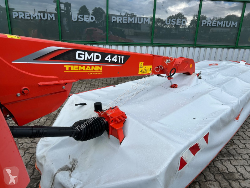 Szénakaszálás Kuhn 4411 FF