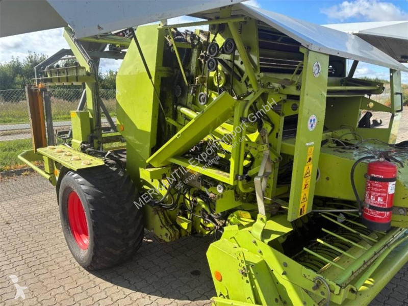 Henificación Claas  Rollant 255 RC Uniwrap