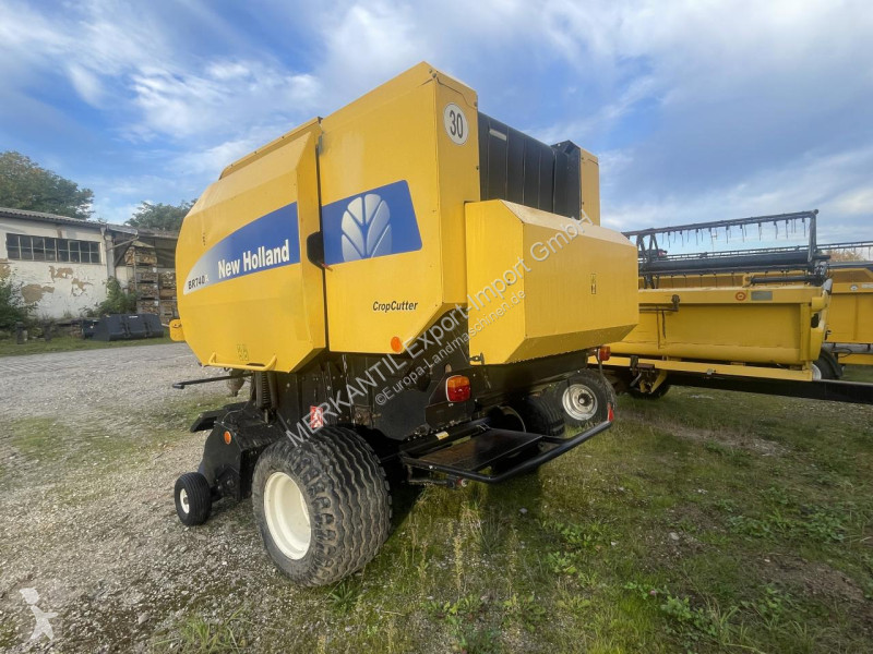Henificación New Holland  BR 740 A