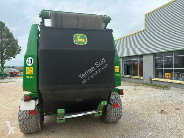 Henificación John Deere 990