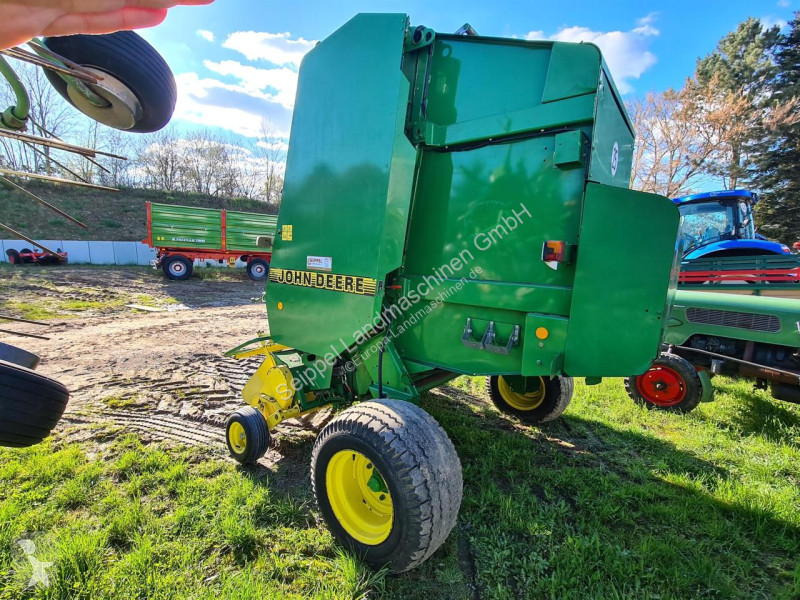 Henificación John Deere  590