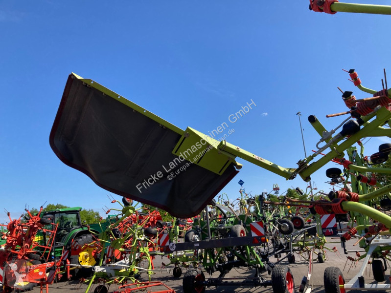 Henificación Claas  Volto 900