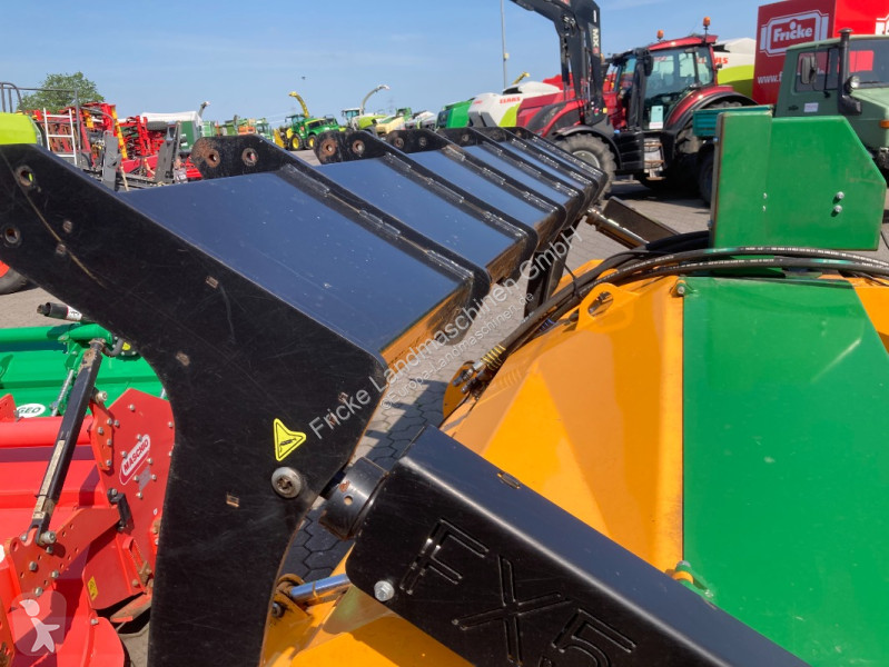 Fenaison   Serrat FX-5 T-2500 Forstmulcher