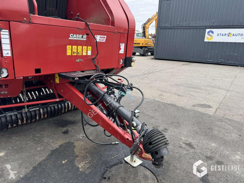 Case IH  RBX 452 haymaking