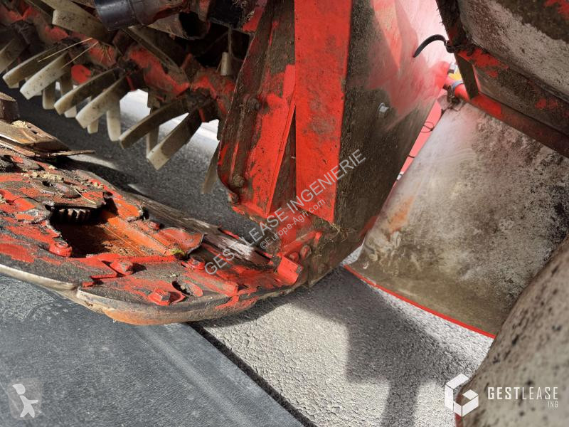 Kuhn  FC283GII haymaking