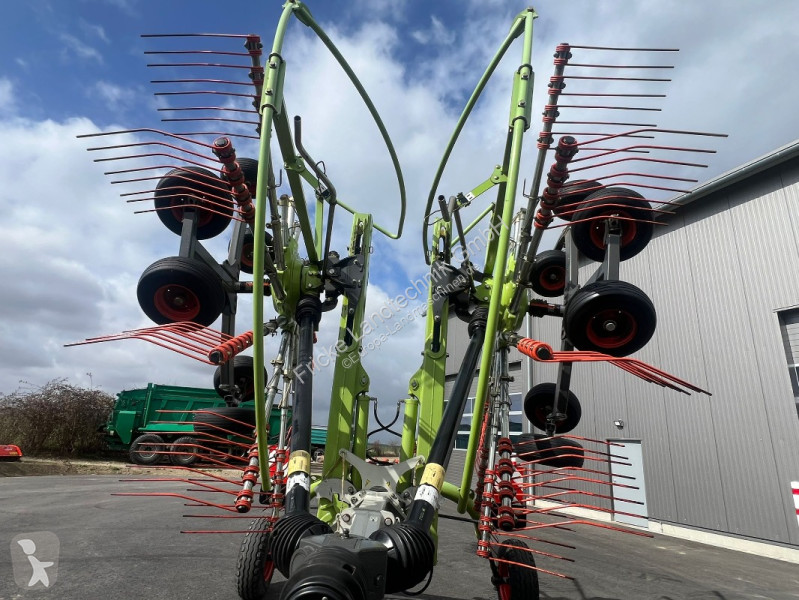 Claas  Liner 2700 haymaking