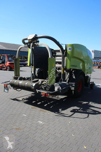 Fenaison Claas Rollant 455