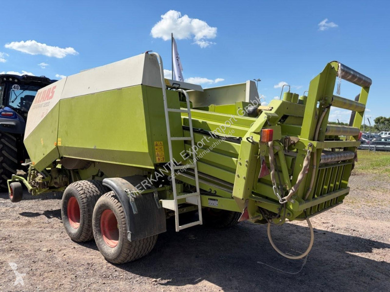 Henificación Claas  Quadrant 2200 RC