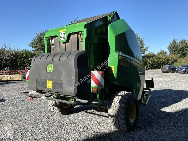 Fenaison John Deere V461M