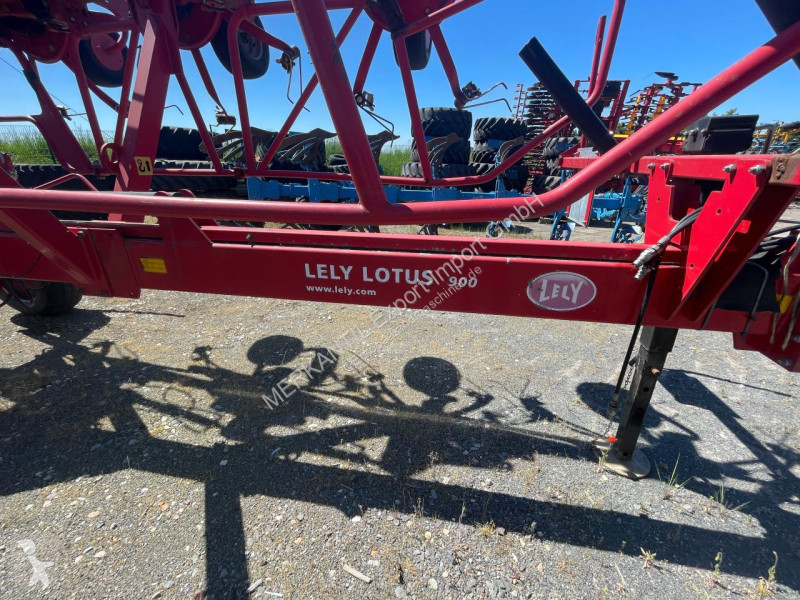 Henificación Lely  Lotus 900