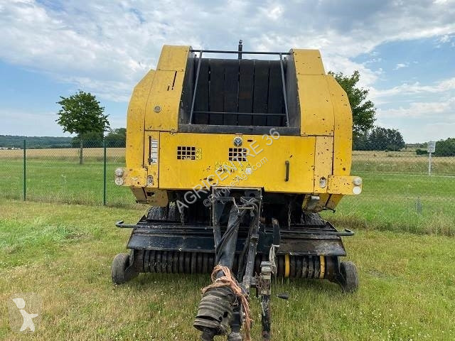 Henificación New Holland BR 7070