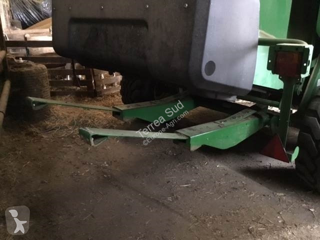 Henificación John Deere V461M
