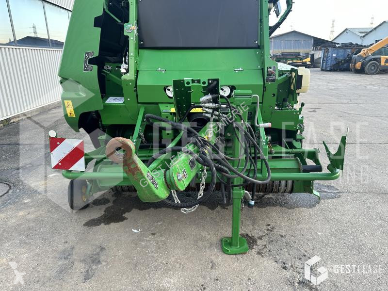 Henificación John Deere V461M