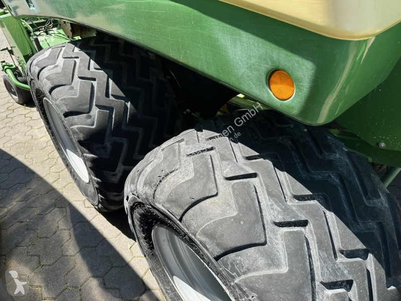 Henificación Krone  Big Pack 1270 XC High Speed