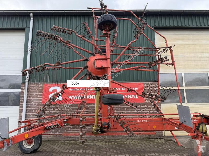 Kuhn GA 7301 haymaking