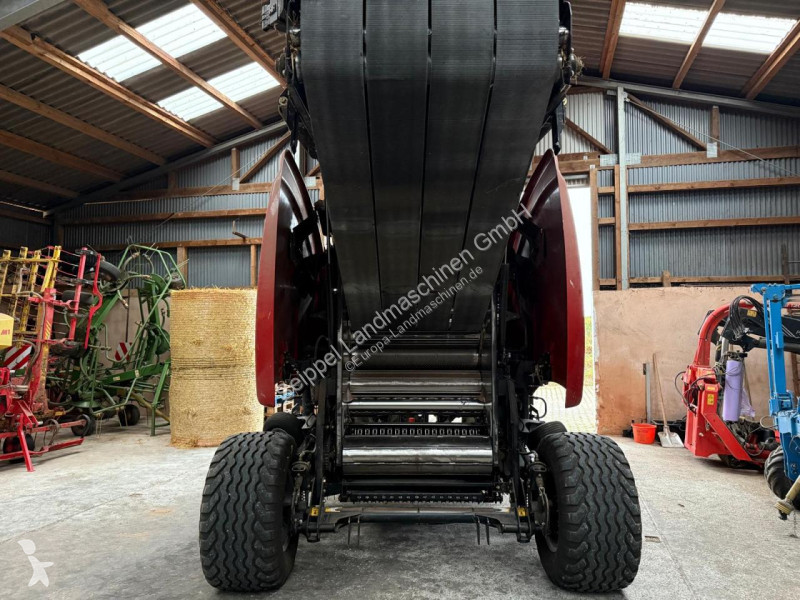 Case  RB 465 VC haymaking