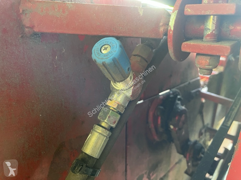 Welger  AP45 haymaking