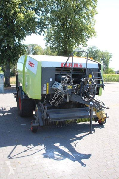 Fenaison Claas Rollant 455