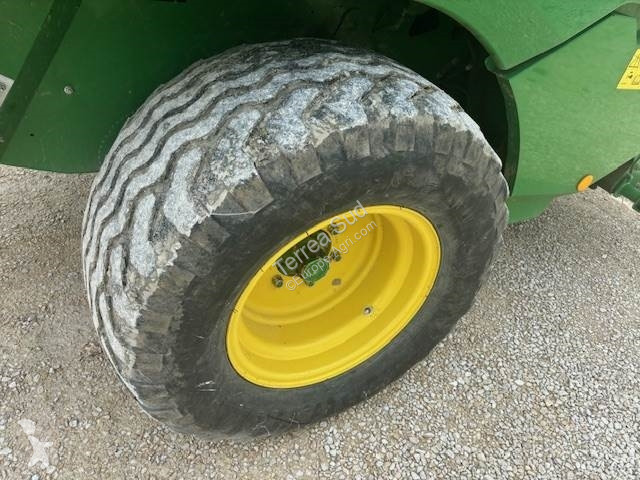Henificación John Deere 990