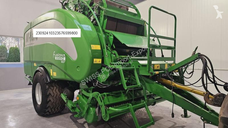 Kosenie lúk a sušenie sena McHale Fusion Vario