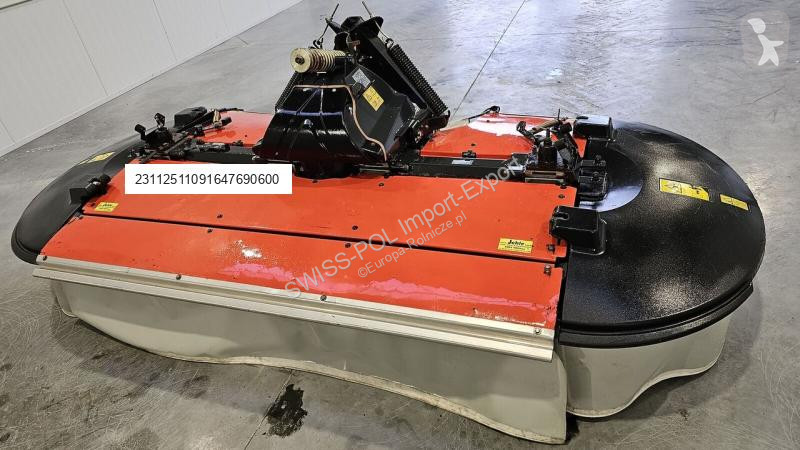 Kosenie lúk a sušenie sena Kuhn PZ 321F