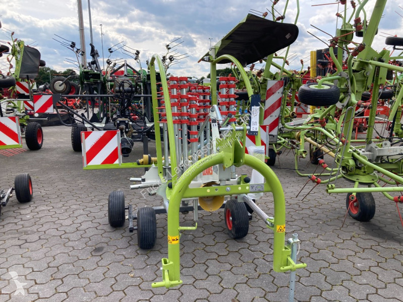 Henificación Claas  Liner 370 Tandem