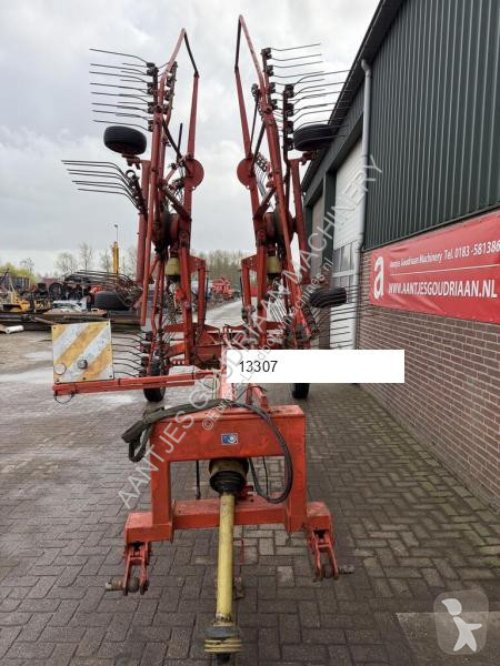 Kuhn GA 7301 haymaking