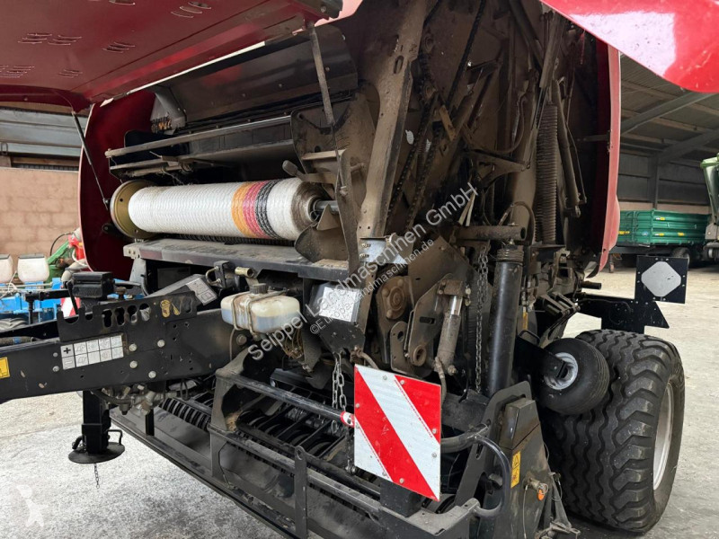 Case  RB 465 VC haymaking
